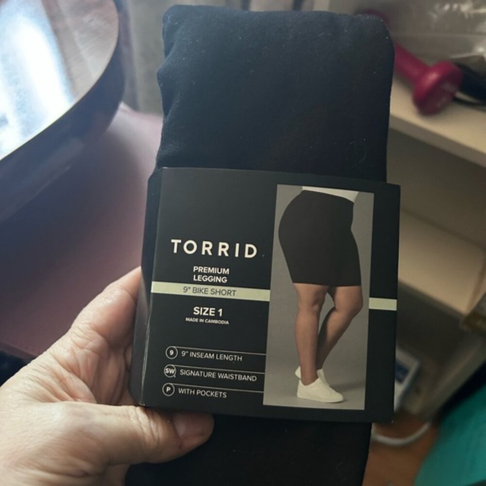 NWT Torrid Black Bike Shorts with Pockets  Size 1